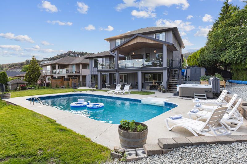 1671 Lindsay Drive, Kelowna, BC