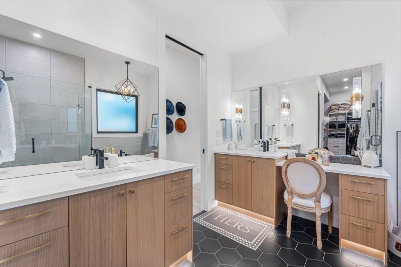415 Hawk Hill Drive, Kelowna, BC