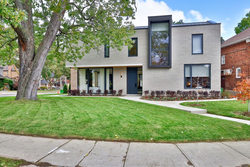 79 Brentcliffe Rd, East York, ON