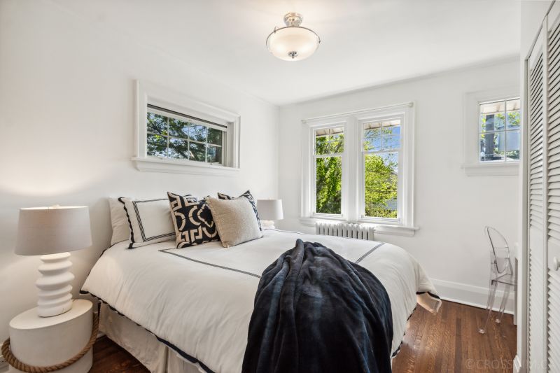 39 Acacia Road, Toronto, ON