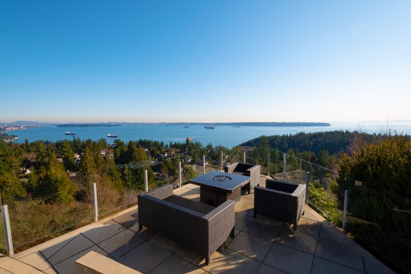 5440 West Vista Court, West Vancouver, BC