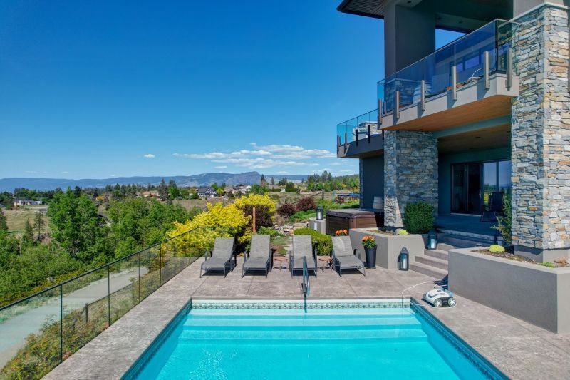 4936 Silver Stag Court, Kelowna, BC
