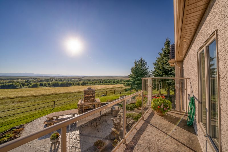 43062 Township Road 250, Calgary, AB