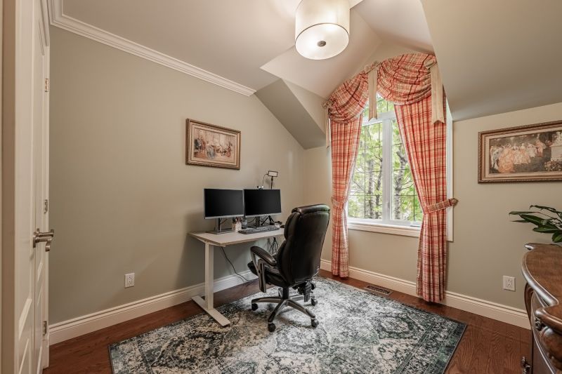 533 Rue des Falaises, Mont-Saint-Hilaire, QC