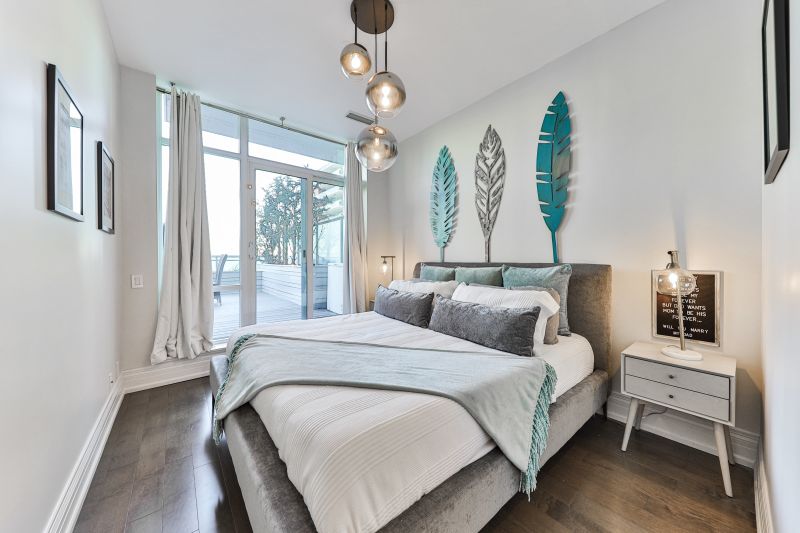 112 George Street #902, Toronto, ON