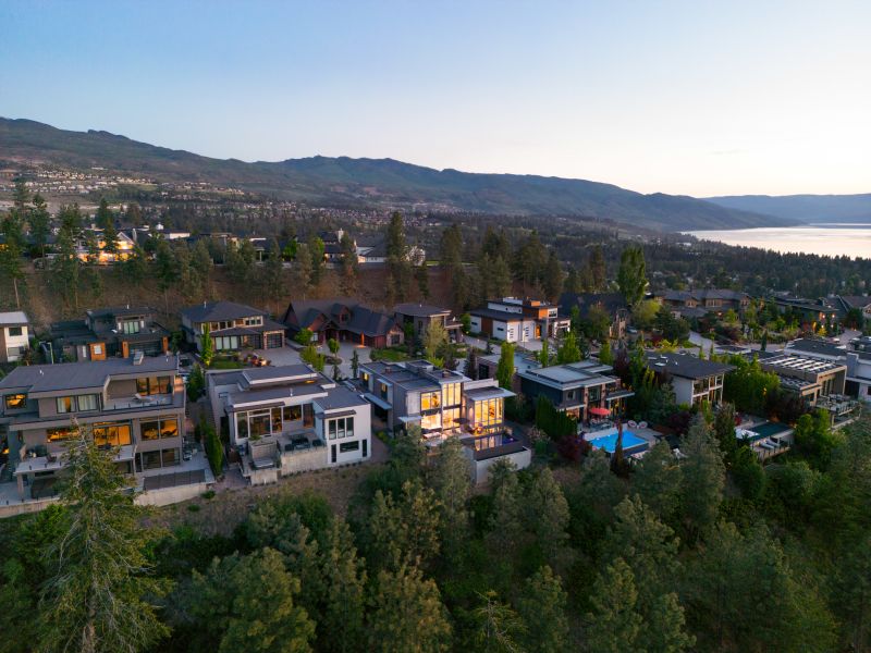 1076 Westpoint Drive, Kelowna, BC