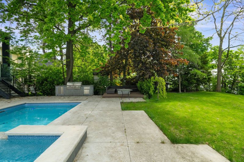 67 Lake Promenade, Etobicoke, ON