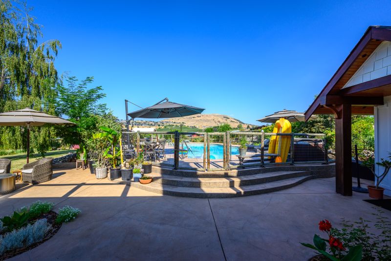 8506 Aberdeen Road, Coldstream, BC, Canada, Coldstream, BC
