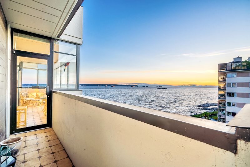 111 18th Street, West Vancouver, BC
