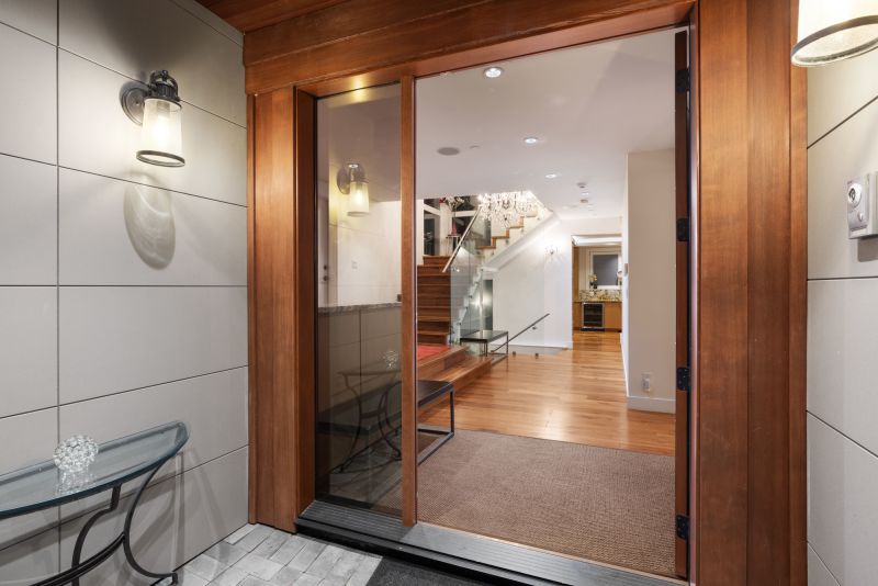 2449 Kings Avenue, West Vancouver, BC
