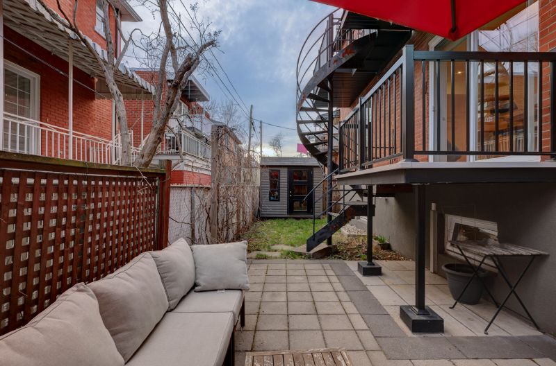 5042 Av. Jeanne-d'Arc, Montreal, QC