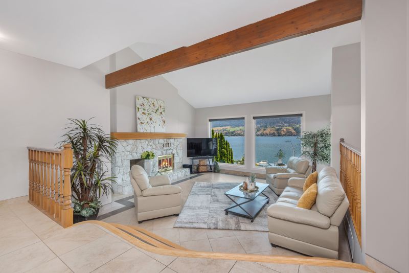 7994 Tronson Road, Vernon, BC