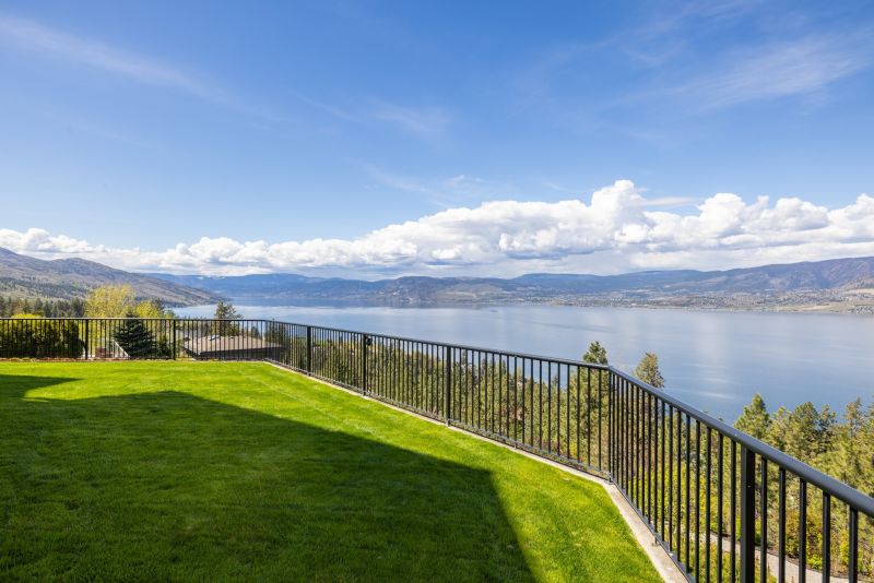 414 Okaview Road, Kelowna, BC