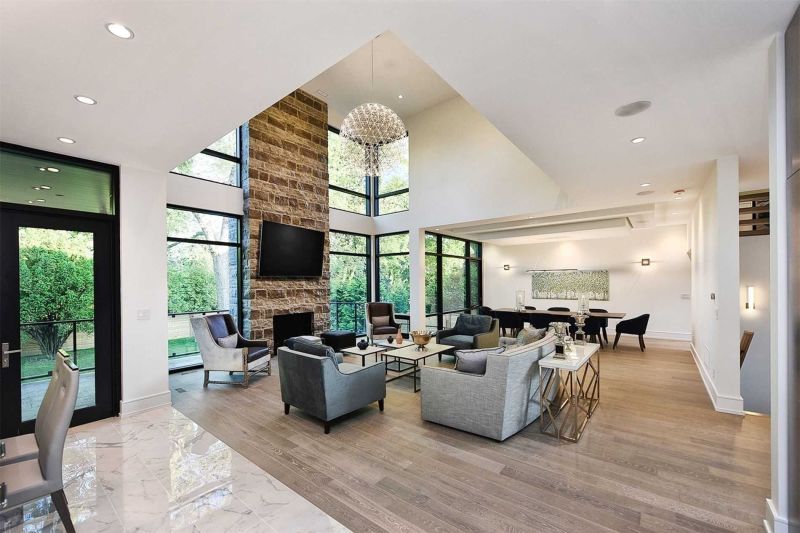 4042 Apple Valley Lane, Burlington, ON