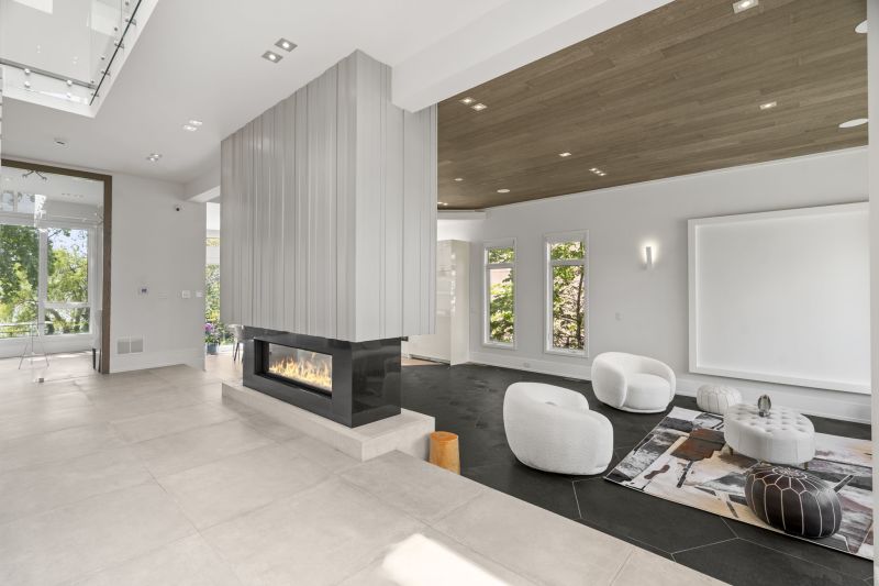 67 Lake Promenade, Etobicoke, ON
