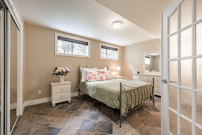 533 Rue des Falaises, Mont-Saint-Hilaire, QC