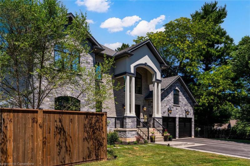 175 Oakhill Place, Ancaster, ON