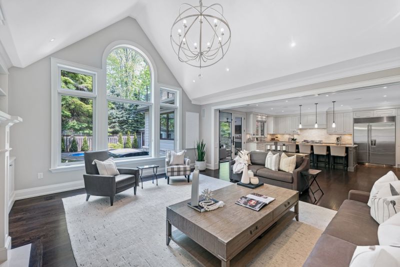 17 Wenonah Drive, Mississauga, ON