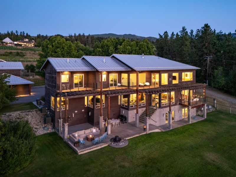 4840 Lakeshore Road, Kelowna, BC