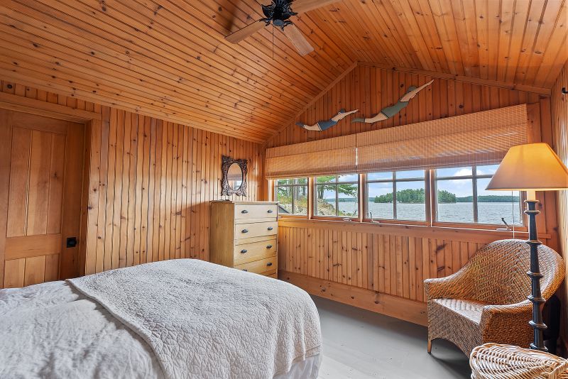 1 Onaway Island R21, Muskoka Lakes, ON
