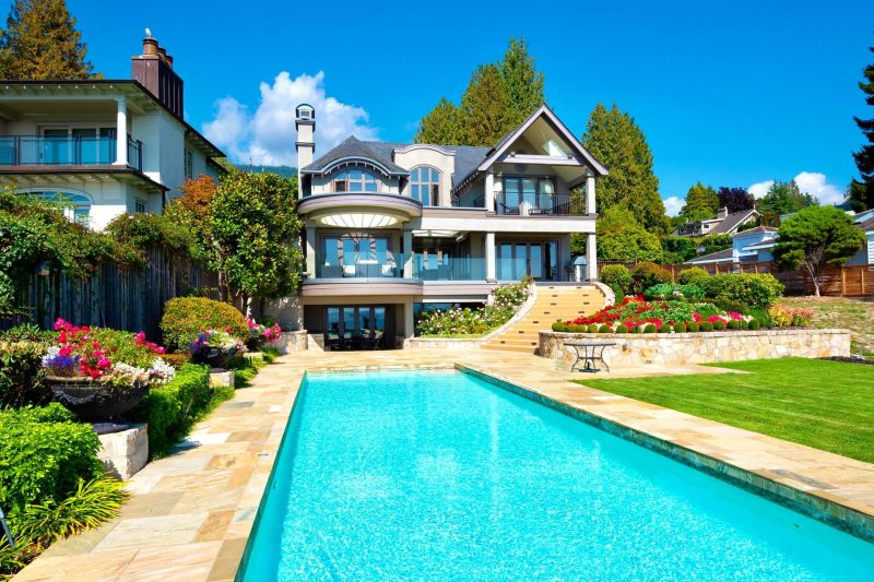 2816 Bellevue Avenue, West Vancouver, BC