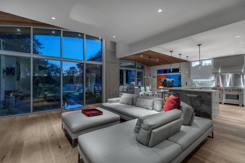 2893 Bellevue Avenue, West Vancouver, BC