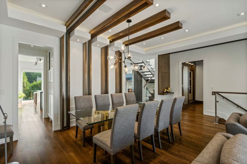 207 Burndale Avenue, North York, ON