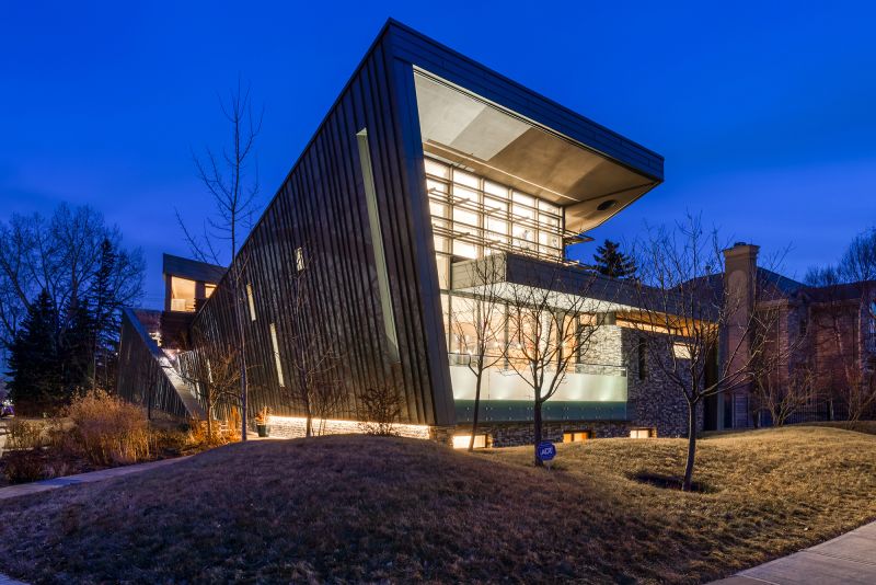 145 38A Avenue Southwest, Calgary, AB