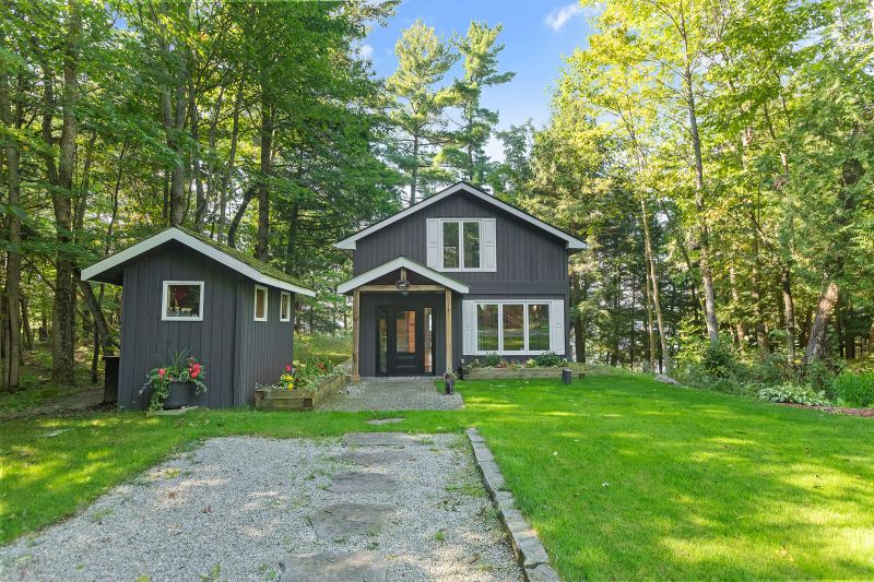 1214 Purdy Road, Windermere, ON