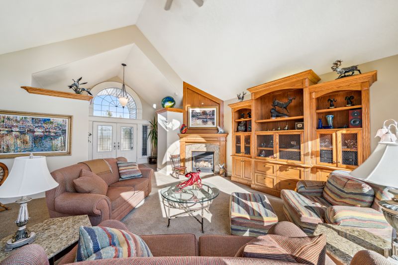 43062 Township Road 250, Calgary, AB