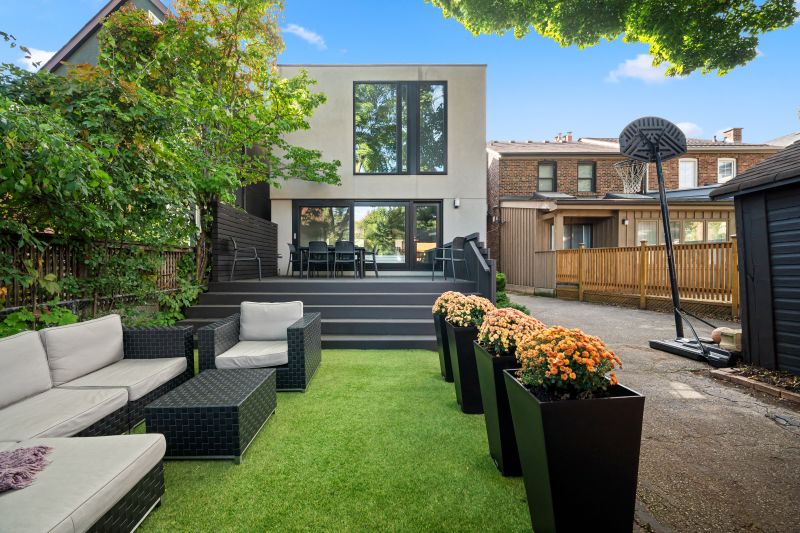 88 Brookdale Avenue, Toronto, ON