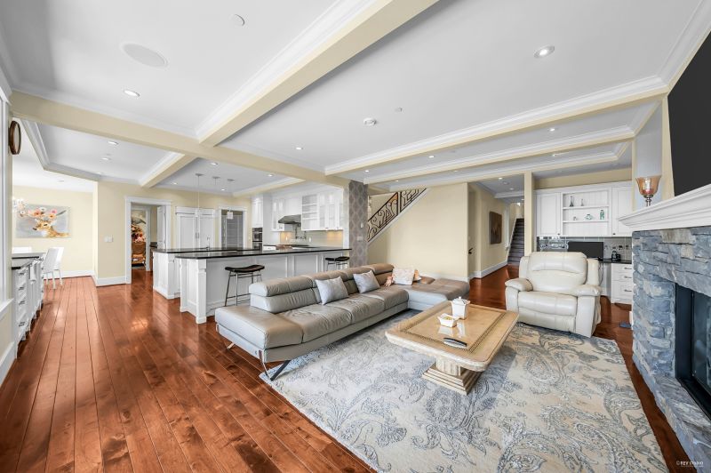 4668 Clovelly Walk, West Vancouver, BC