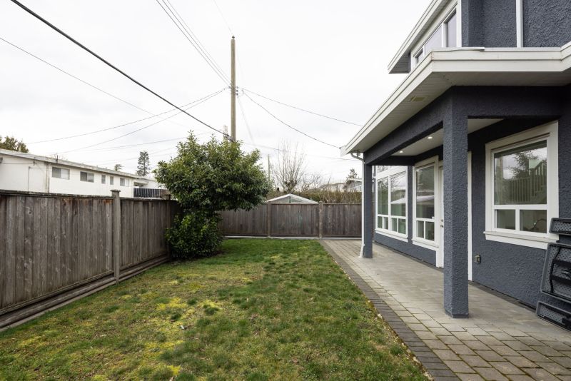 10571 Seahaven Dr, Richmond, BC
