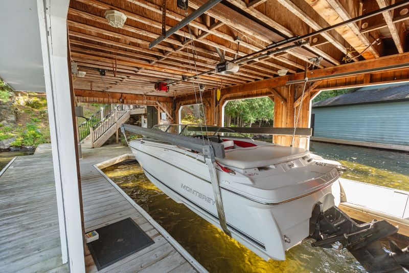 1214 Purdy Road, Windermere, ON