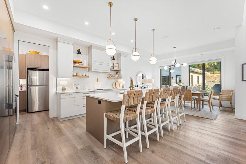 415 Hawk Hill Drive, Kelowna, BC