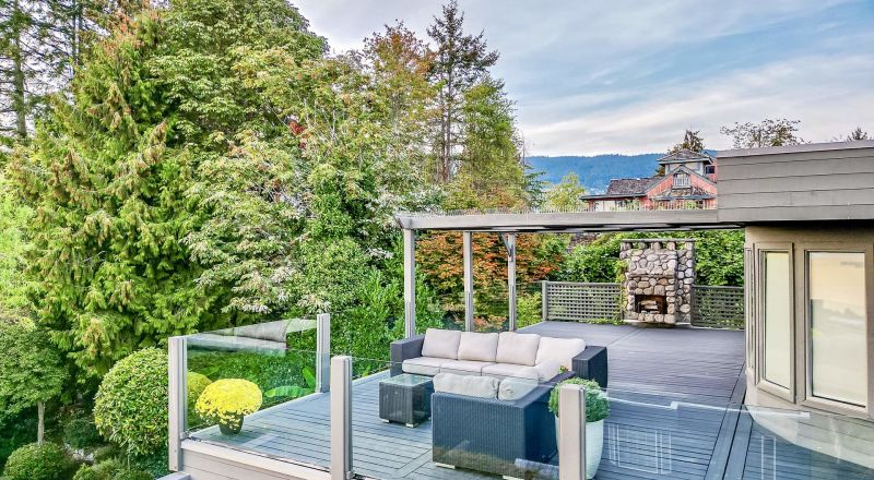 875 Aubeneau Crescent, West Vancouver, BC