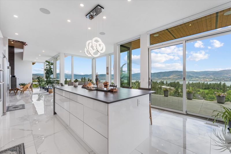 449 Swan Drive, Kelowna, BC