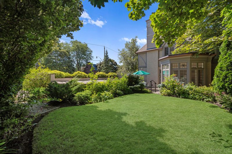 34 Dinnick Crescent, Toronto, ON