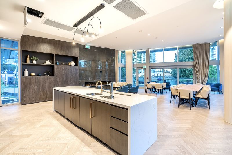 200 Klahanie Court, West Vancouver, BC