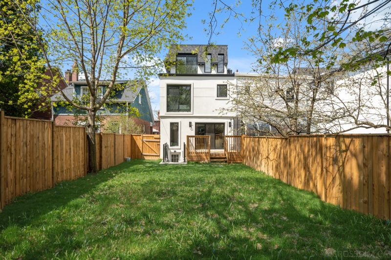 141 Craighurst Avenue, Toronto, ON