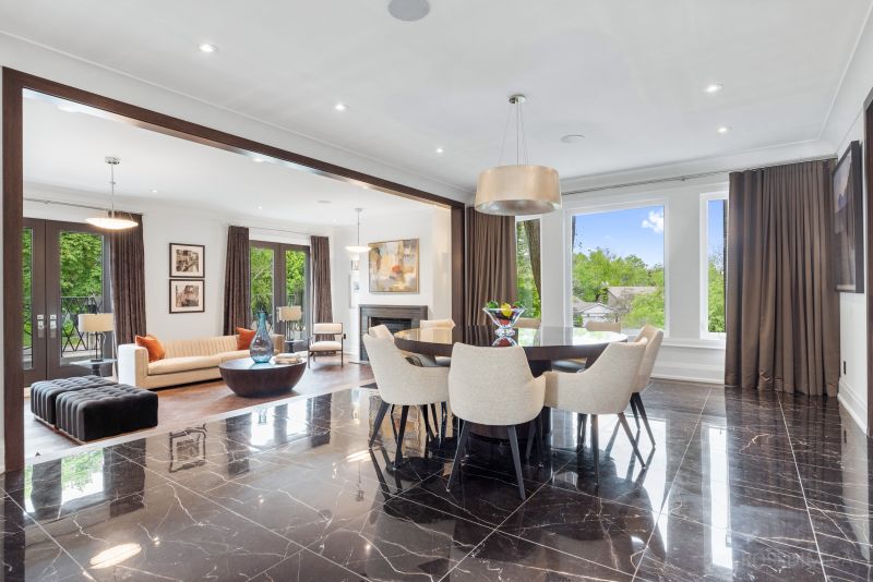 121 Forest Heights Blvd, Toronto, ON