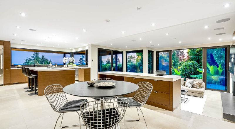 875 Aubeneau Crescent, West Vancouver, BC