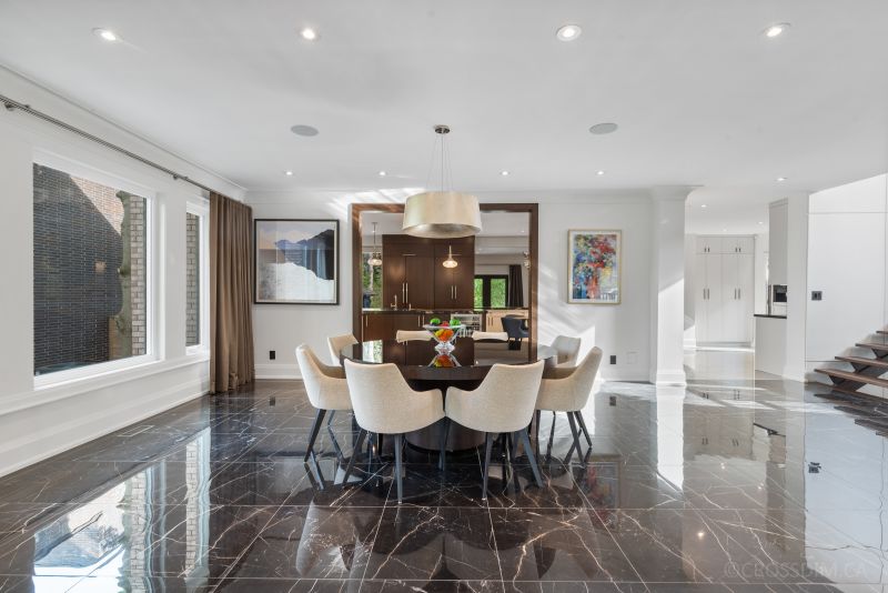 121 Forest Heights Blvd, Toronto, ON