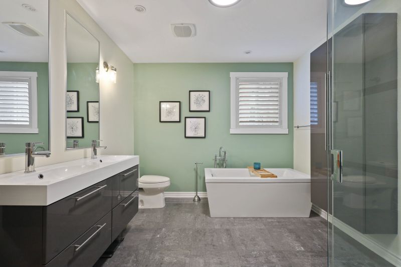 5042 Av. Jeanne-d'Arc, Montreal, QC