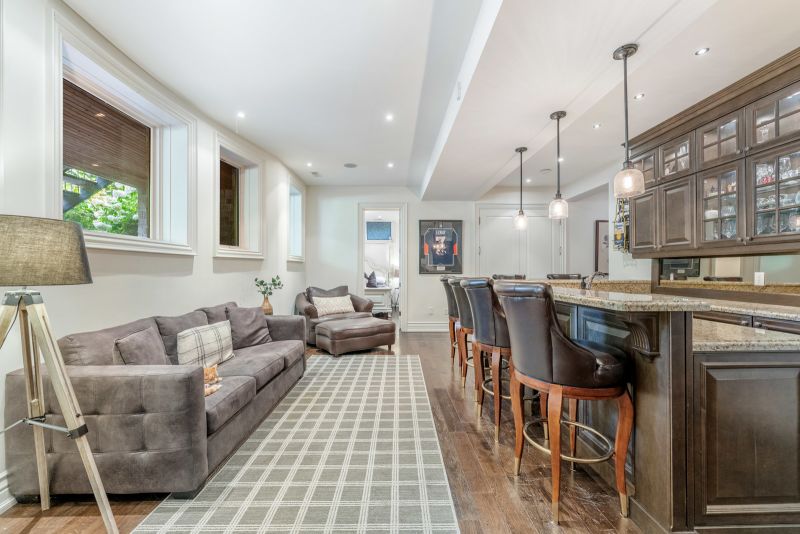3064 St Clair Ave, Burlington, ON, Canada, Burlington, ON