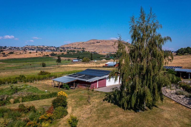 8506 Aberdeen Road, Coldstream, BC, Canada, Coldstream, BC