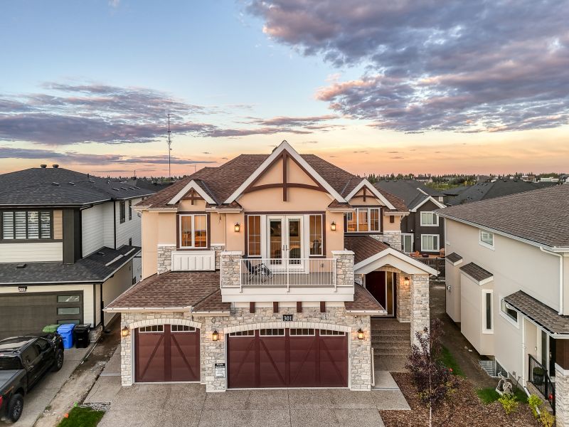 301 Aspen Summit Heights Southwest, Calgary, AB