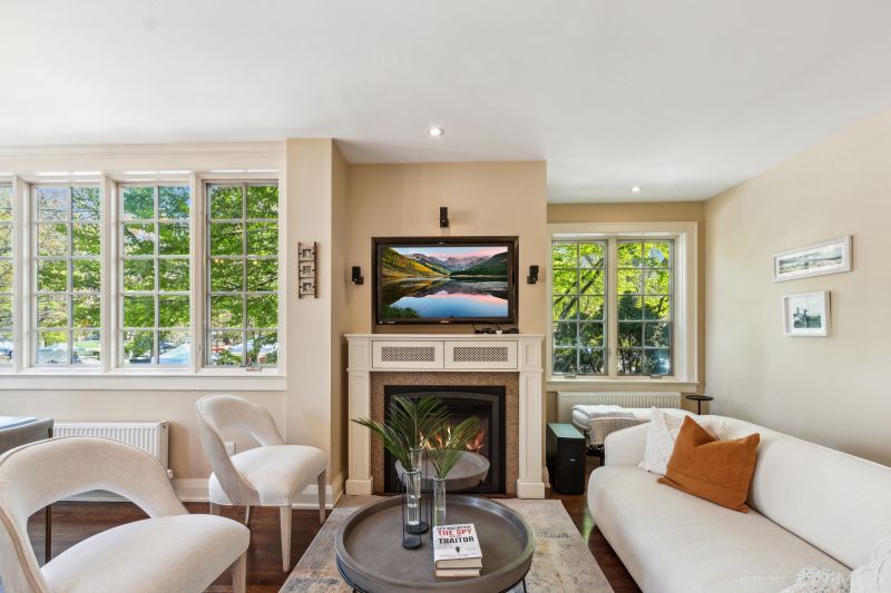 39 Acacia Road, Toronto, ON