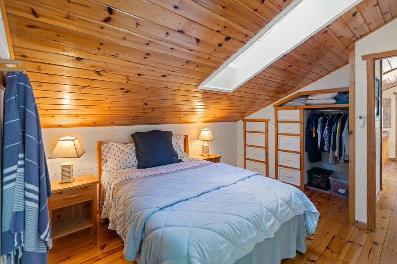 1214 Purdy Road, Windermere, ON