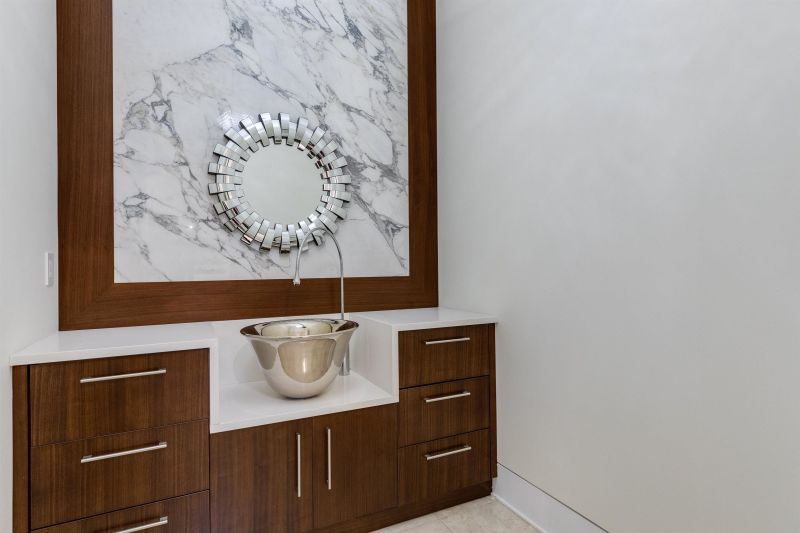 960 Beaumont Drive, North Vancouver, BC